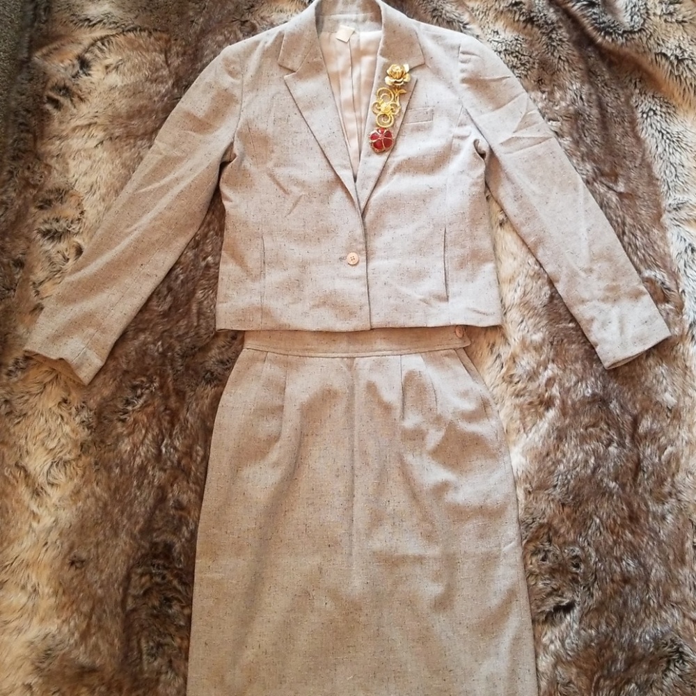 Vintage skirt suit